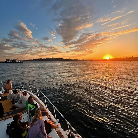 Sultan Yachting Bosporus Sunset Cruise *